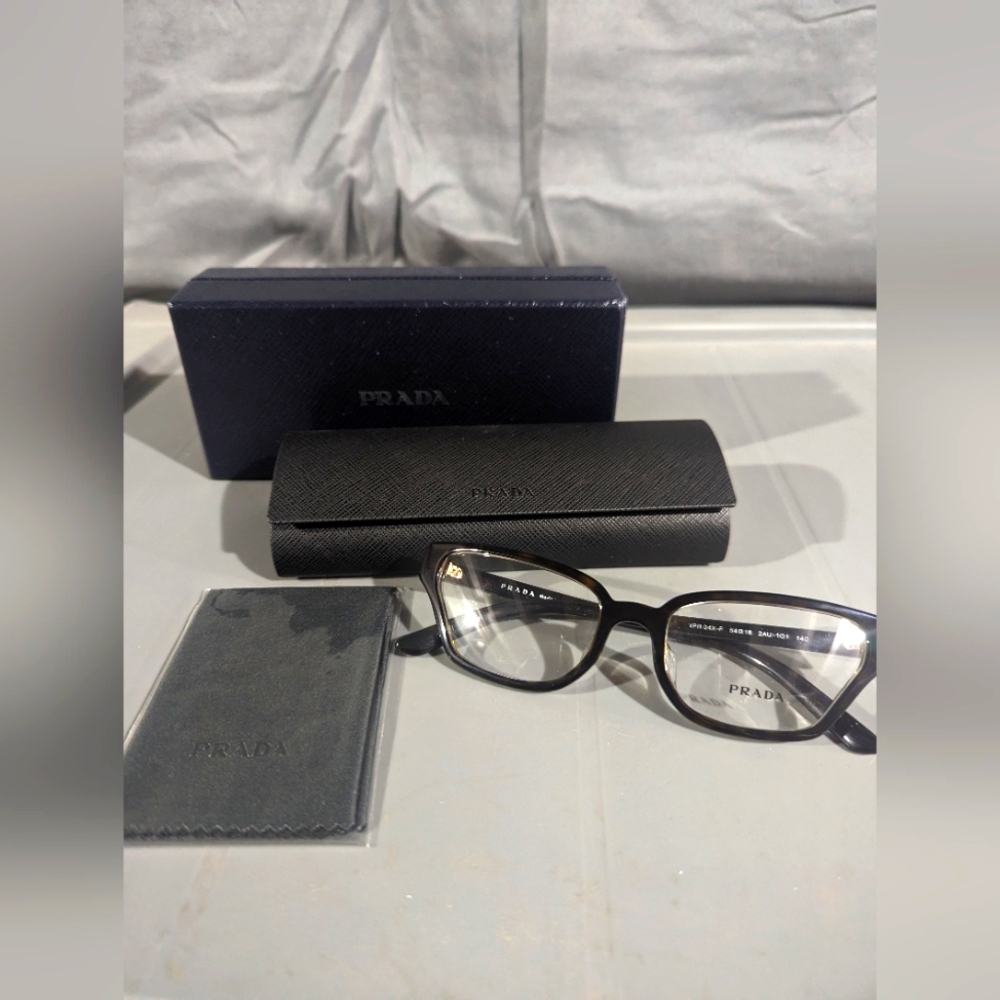 Prada Frames - image 1